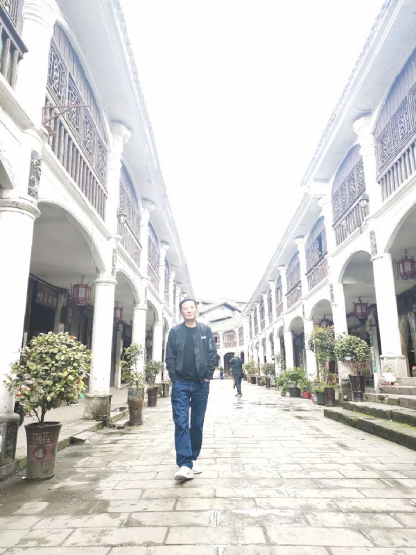 斌哥哥的第一张照片--陕西认干亲服务网