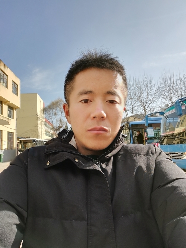 孤独的云的第一张照片--陕西认干亲服务网